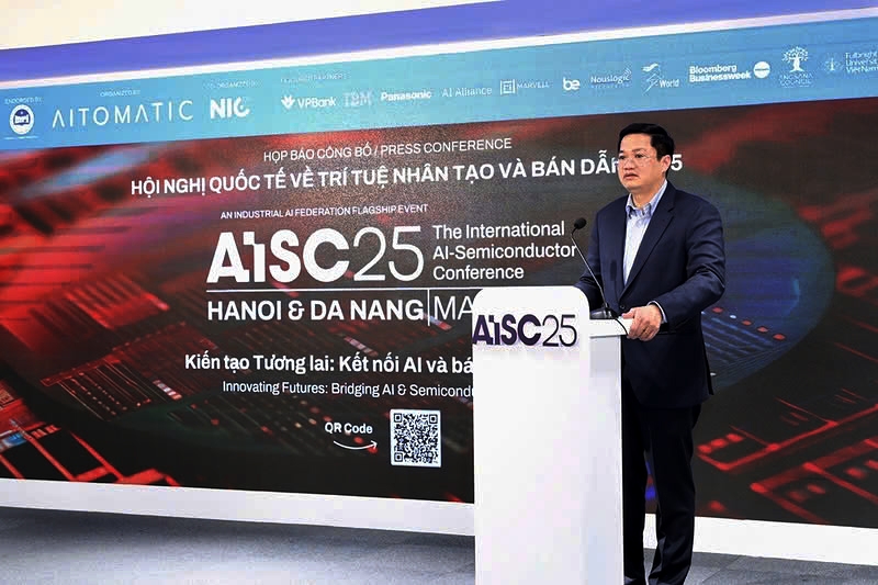 Tech giants to discuss global AI, semiconductor development trends in Vietnam